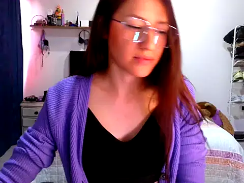 Snapshot of KendallTwisTx chatting on 11.07.25 KendallTwisTx online show from 11.07.25