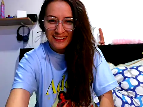 Snapshot of KendallTwisTx chatting on 11.27.25 KendallTwisTx online show from 11.27.25