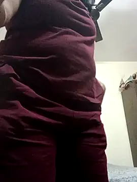 Snapshot of Naughty-Nancy chatting on 11.25.25 Naughty-Nancy online show from 11.25.25