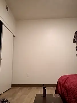 Snapshot of Karebearz1 chatting on 11.14.25 Karebearz1 online show from 11.14.25