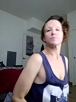 Snapshot of Karebearz1 chatting on 11.18.25 Karebearz1 online show from 11.18.25