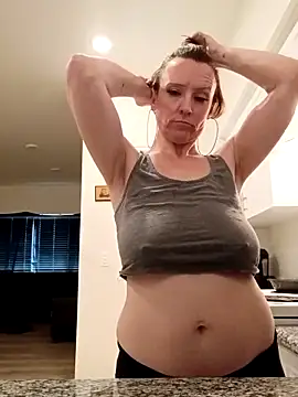 Snapshot of Karebearz1 chatting on 03.07.26 Karebearz1 online show from 03.07.26