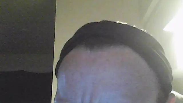 Snapshot of Karebearz1 chatting on 04.01.26 Karebearz1 online show from 04.01.26