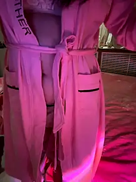 aniani11 online show from 11.28.25