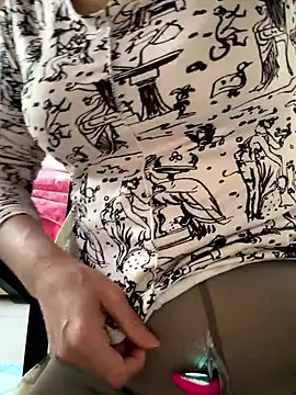 aniani11 online show from 12.18.25