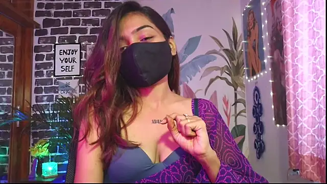 Saloni9 online show from 04.04.26