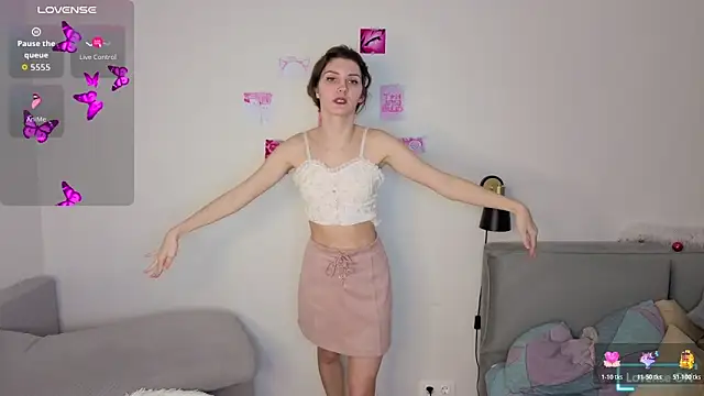 LauraYoungg online show from 03.20.26