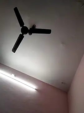 pujapujarrrr online show from 12.16.25