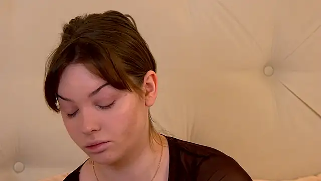 VickiBanx online show from 11.07.25