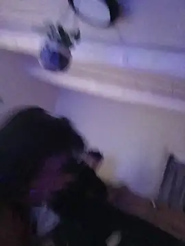 Snapshot of MZThang2Kute chatting on 11.26.25 MZThang2Kute online show from 11.26.25