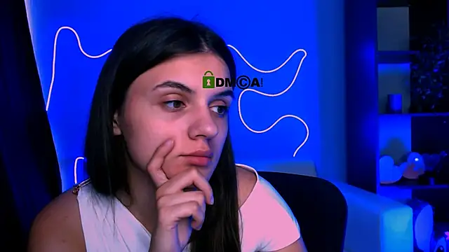 lisa dark  online show from 06.22.26
