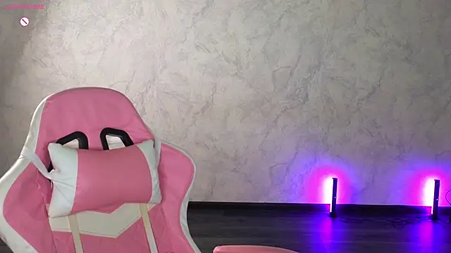 Lovelly molly1 online show from 04.12.26