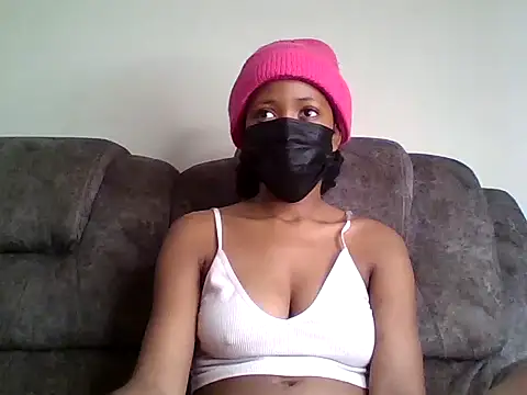 Snapshot of marefentse chatting on 11.03.25 marefentse online show from 11.03.25