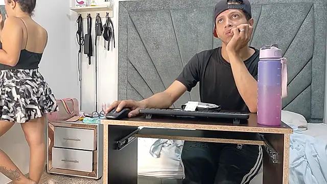 Snapshot of DamianandEva chatting on 02.05.26 DamianandEva online show from 02.05.26