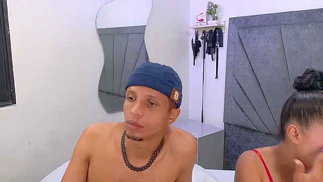 Snapshot of DamianandEva chatting on 03.03.26 DamianandEva online show from 03.03.26