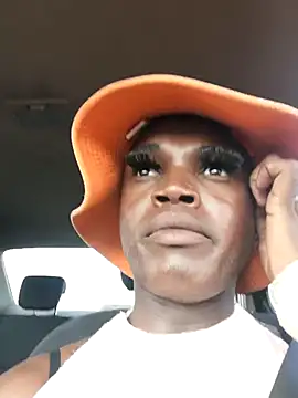 Lucile Carrie online show from 03.07.26