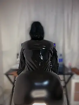 Natural BIGASS Nina online show from 02.11.26