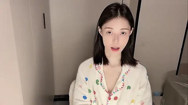 yuyu-33 online show from 11.23.25