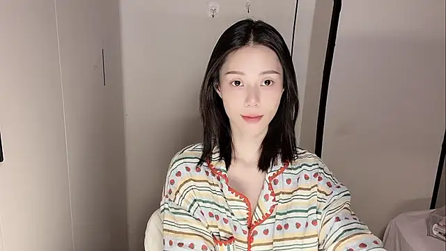 yuyu-33 online show from 12.05.25