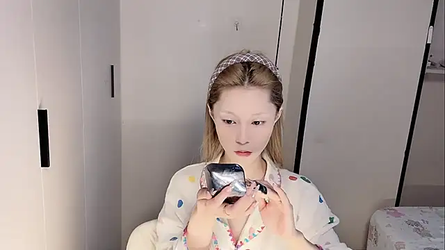 yuyu-33 online show from 03.05.26