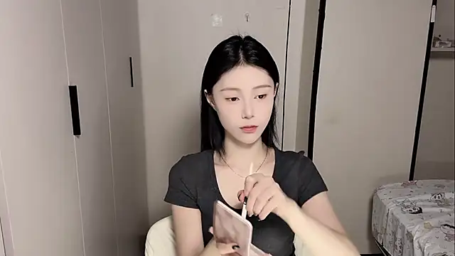 Snapshot of yuyu-33 chatting on 05.22.26 yuyu-33 online show from 05.22.26