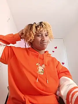 EvonyFoxxx online show from 04.19.26