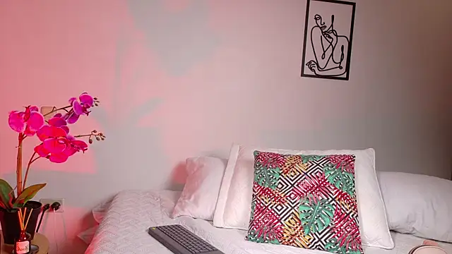 SeleneNova online show from 05.15.26