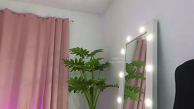 BabyLauritaa online show from 04.25.26