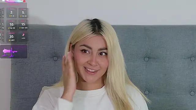 Snapshot of Elina_Hills chatting on 11.03.25 Elina Hills online show from 11.03.25