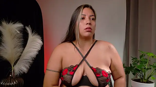 Zara Nova online show from 04.22.26