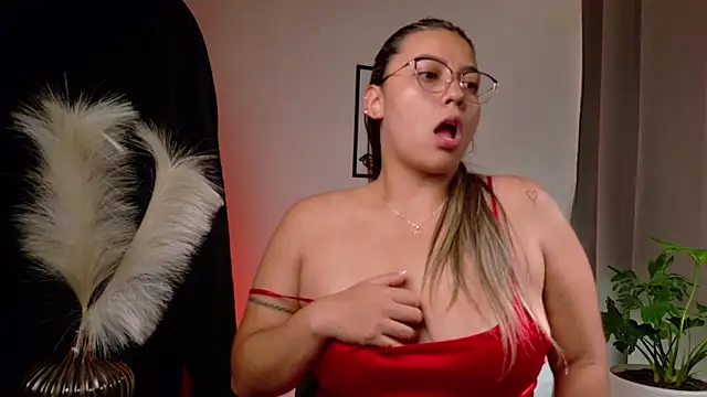 Zara Nova online show from 04.23.26