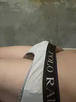 Snapshot of Kevin-xx chatting on 11.20.25 Kevin-xx online show from 11.20.25