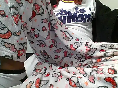 Petite baby5 online show from 04.21.26