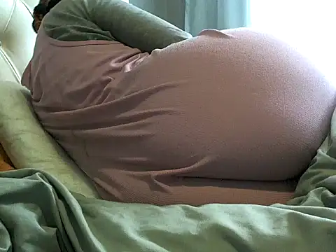 NewBeginnings8 online show from 11.07.25