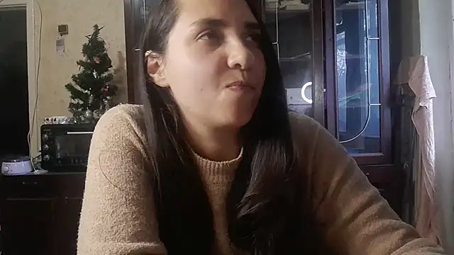 Snapshot of VoulezVous_Angel chatting on 12.14.25 VoulezVous Angel online show from 12.14.25