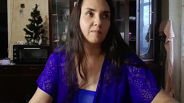 Snapshot of VoulezVous_Angel chatting on 12.17.25 VoulezVous Angel online show from 12.17.25