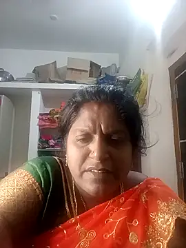 Snapshot of suganthi143 chatting on 11.01.25 suganthi143 online show from 11.01.25