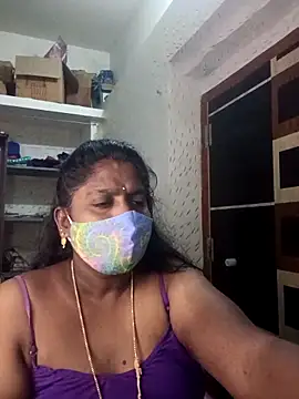 Snapshot of suganthi143 chatting on 11.29.25 suganthi143 online show from 11.29.25