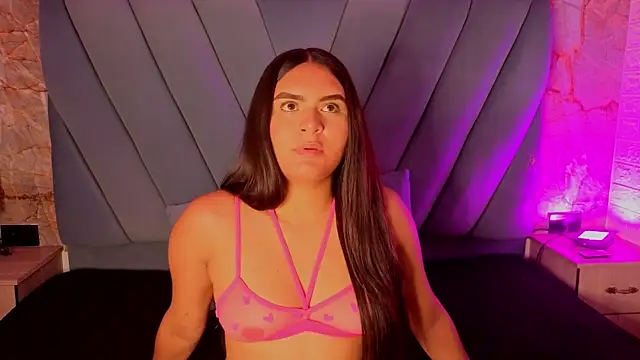 amarahanks1 online show from 11.06.25