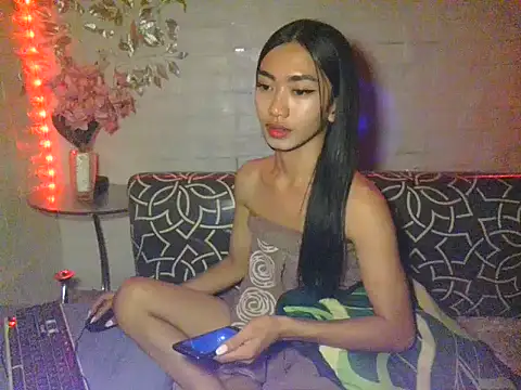 queensilver online show from 12.03.25