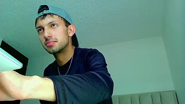 Snapshot of dylan_drakee chatting on 01.10.26 dylan drakee online show from 01.10.26