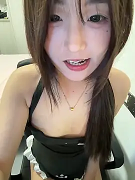 Snapshot of minnie566 chatting on 04.14.26 minnie566 online show from 04.14.26