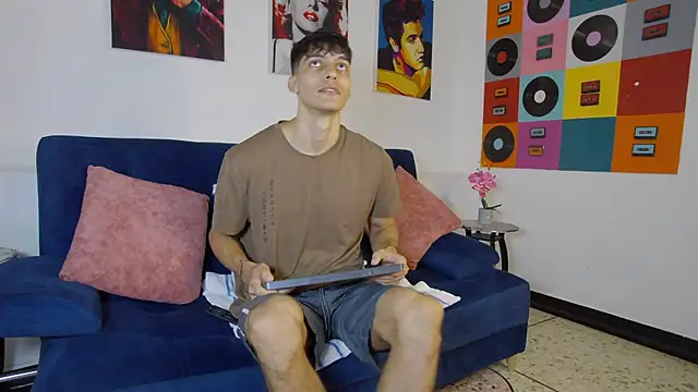 AlessioVitale online show from 11.19.25