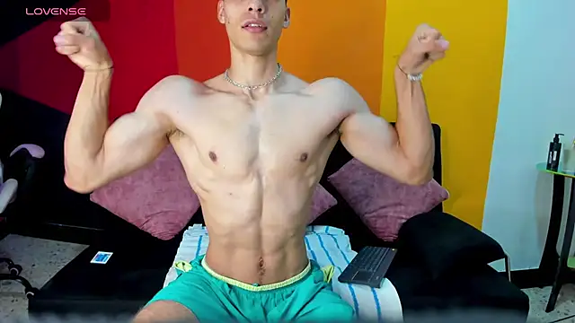 AlessioVitale online show from 12.03.25