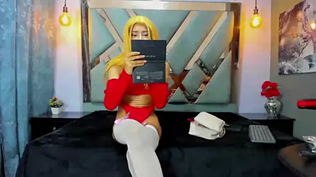 RegannTaylor online show from 12.02.25