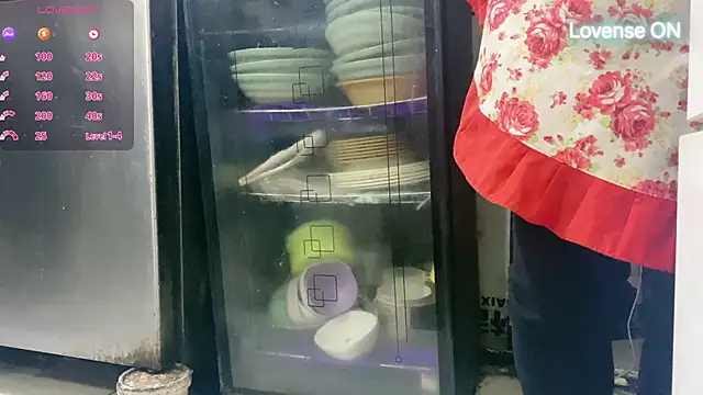 Snapshot of 0xiaosu0 chatting on 11.25.25 0xiaosu0 online show from 11.25.25