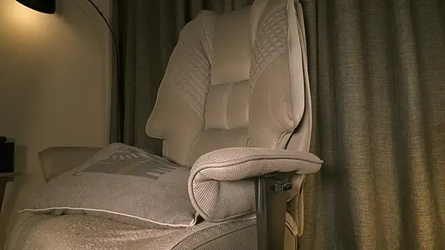 lianewhite online show from 03.27.26