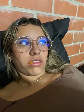 liahot69 online show from 04.05.26