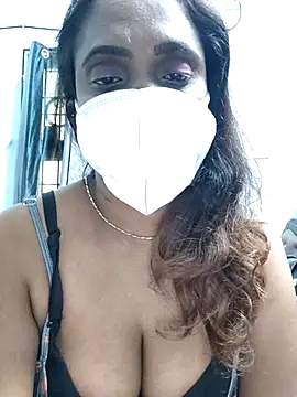 Queen-dhivya online show from 12.17.25