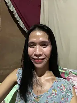 Snapshot of bellaUtops chatting on 05.25.26 bellaUtops online show from 05.25.26